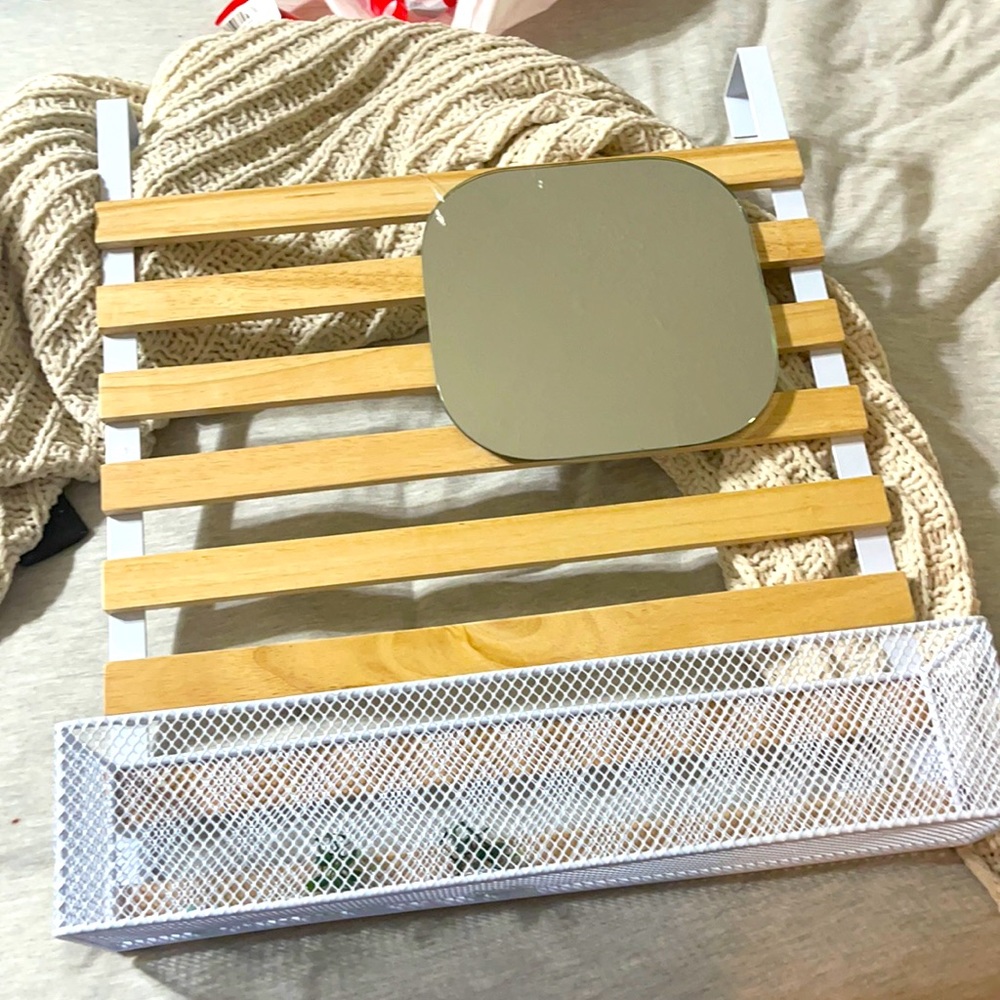 Brand new hanging jewelry organizer